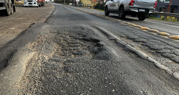 El mal estado de la ruta nacional 334 es una constante en Santa Fe.
