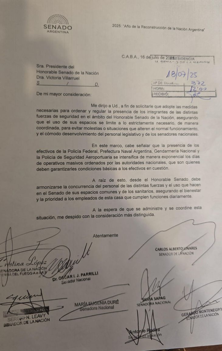 La carta de la vicepresidenta sobre la polémica por los baños del Senado.