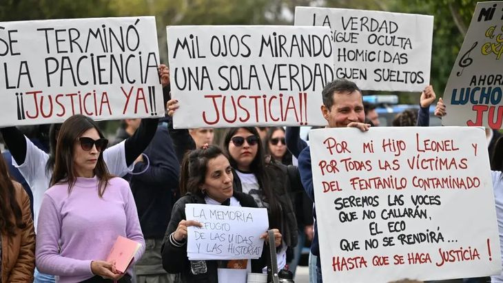 Familiares de las víctimas publicaron un comunicado a un año del inicio de la causa por el fentanilo contaminado. Familiares de las víctimas publicaron un comunicado a un año del inicio de la causa por el fentanilo contaminado.