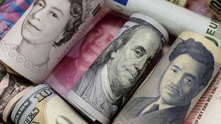 Libra esterlina cae y el dólar se fortalece.