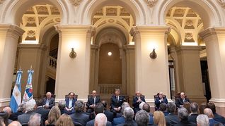 La Justicia homneajó la sentencia del Juicio a las Juntas. La Justicia homneajó la sentencia del Juicio a las Juntas.