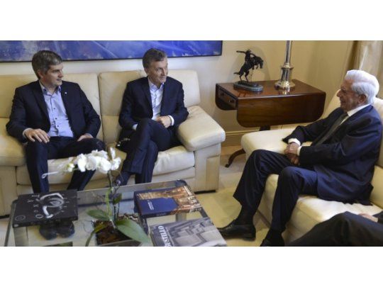 Macri se reunió en Olivos con Vargas Llosa