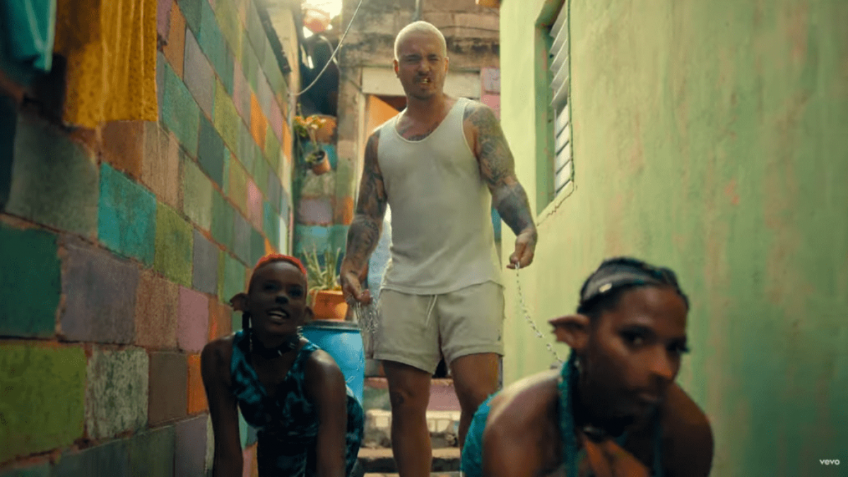 YouTube removes a video clip of J Balvin for its sexist content