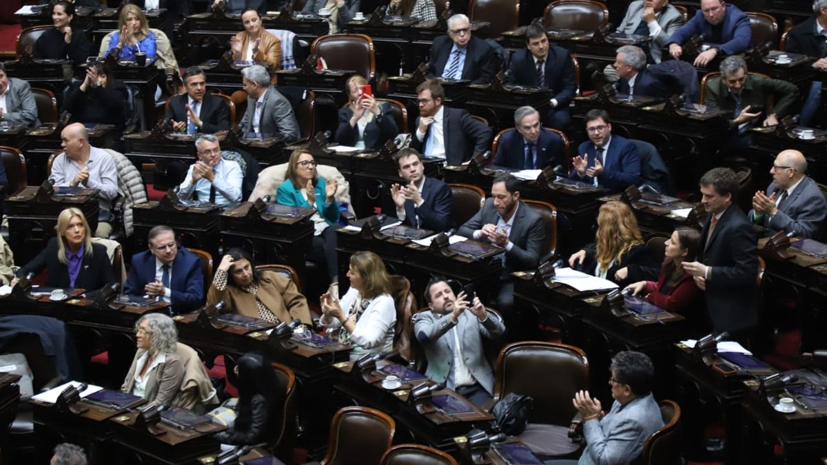 Milei desafía a la oposición y promete déficit cero en el Presupuesto 2025