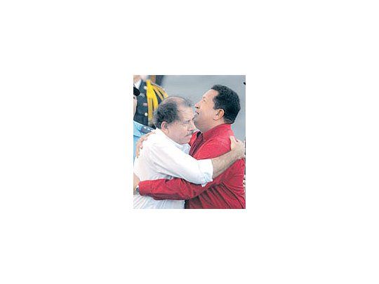 Daniel Ortega y Hugo Chávez, durante su encuentro del domingo en Managua. Juntos criticaron la política de EE.UU. para América latina.