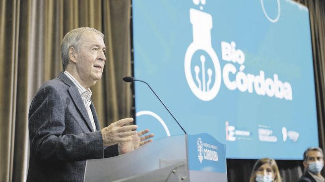 foco. “En Córdoba somos capaces de trabajar juntos el Estado, empresarios, el complejo de las universidades y los investigadores”, dijo Schiaretti.