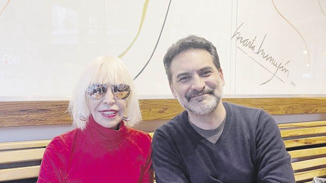 enigma art. Marta Minujín junto al galerista Daniel Abate. La pionera del pop art en el país también lo fue ahora en el mercado del NFT.