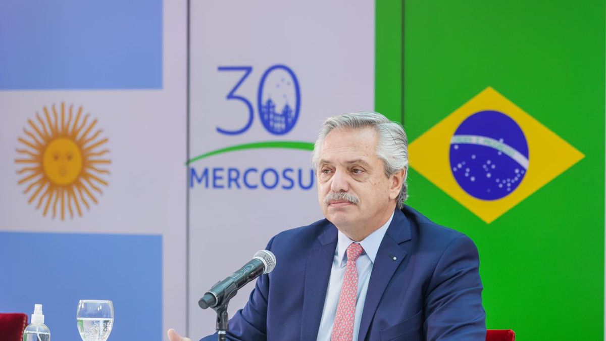 Alberto Fernández participará hoy de la cumbre del Mercosur en Paraguay