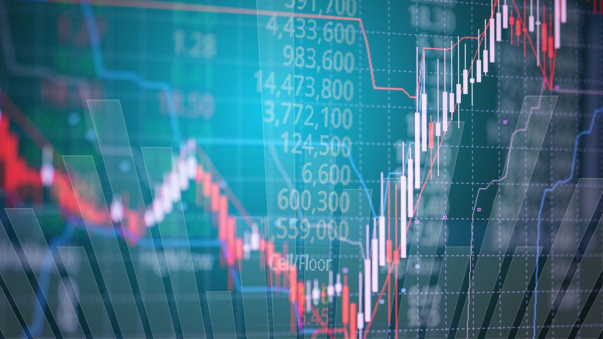 The two investments that are gaining ground due to inflation and the dollar