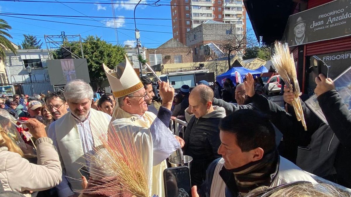 Jorge García Cuerva encabezó la misa por San Cayetano: dardos a la dirigencia política, reclamo por "justicia social" y elogios al Papa