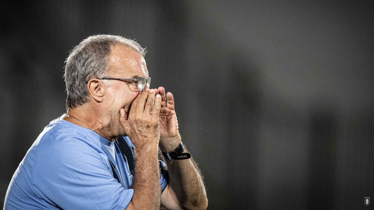 Marcelo Bielsa gave the Uruguay list without its historical scorers