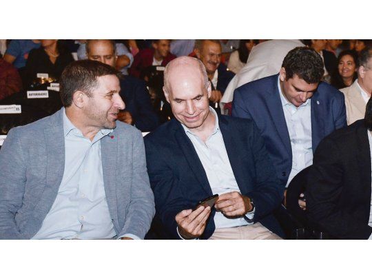 Cosecha. El gobernador Cornejo y el jefe de Gobierno porteño Rodríguez Larreta compartieron actividad vitivinícola en Mendoza.
