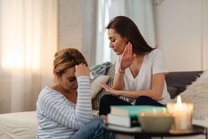 La psicología analiza este comportamiento dentro de un conjunto más amplio de emociones, experiencias y formas de relacionarse. La psicología analiza este comportamiento dentro de un conjunto más amplio de emociones, experiencias y formas de relacionarse.