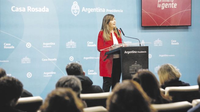 portavoz.  Gabriel Cerruti, ayer por la tarde, respondió preguntas de los periodistas acreditados en la Casa Rosada.