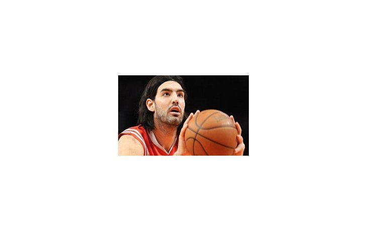 Luis Scola
