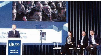 Reconciliación. Mauricio Macri, María Eugenia Vidal, Francisco Cabrera y el titular de la UIA, Miguel Acevedo, festejaron el Día de la Industria en clima de optimismo.