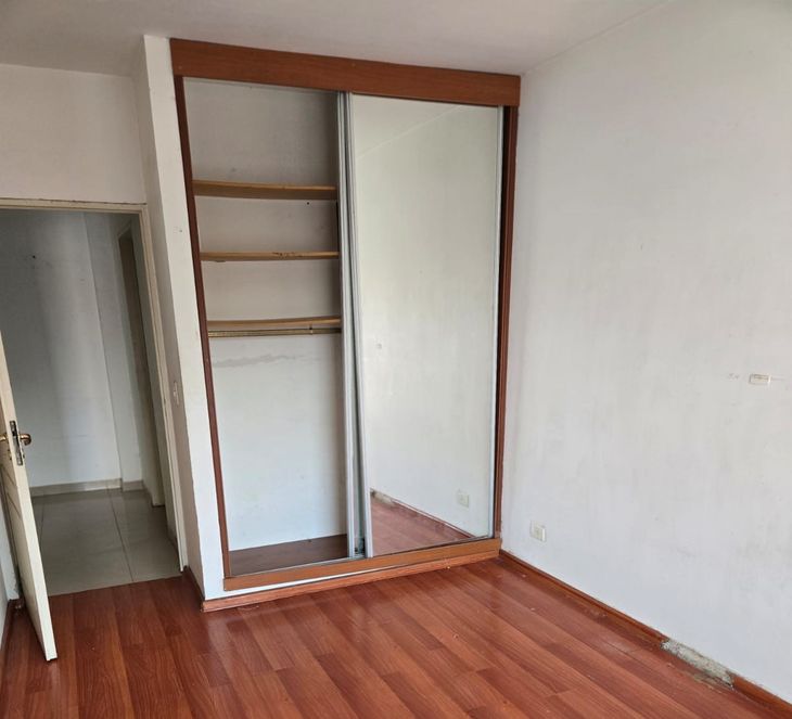 Un dos ambientes usado siempre es buscado por una pareja sin hijos o inversores que los compran en busca de obtener un rentabilidad por alquileres Un dos ambientes usado siempre es buscado por una pareja sin hijos o inversores que los compran en busca de obtener un rentabilidad por alquileres