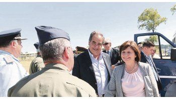 ámbito.com | SIN EFECTO. La ministra de Seguridad anuló la licitadión para la adquisición de dos aviones de vigilancia destinados a combatir el delito fronterizo.