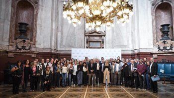 Sindicalistas respaldaron en el Senado el proyecto para pagarle al FMI con dinero fugado.