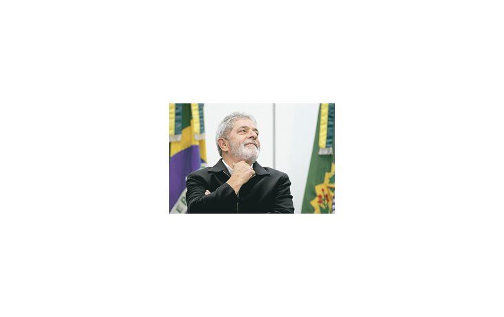 ámbito.com | Luiz Inácio Lula da Silva afirmó en la entrevista que su Gobierno «no regala nada» a quienes más necesitan. Goza de alta popularidad dentro y fuera de Brasil.