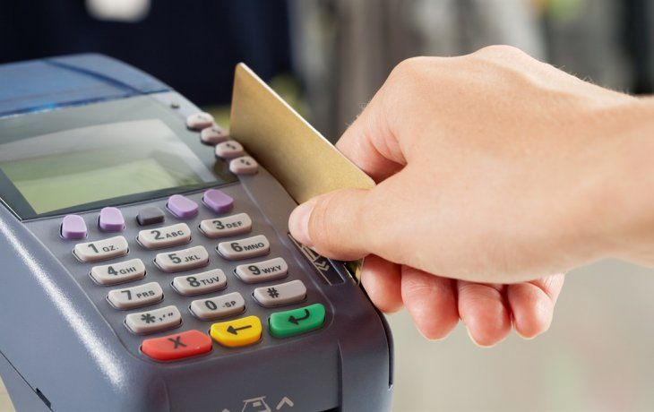 financiarse hasta 12 cuotas con tarjeta de credito se volvio mas caro: los nuevos valores