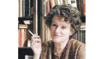 Aunque con un formato cercano al telefilm “Hannah Arendt y la banalidad del mal” pinta bien a la pensadora alemana y describe el proceso de elaboración de su libro más famoso y controvertido.