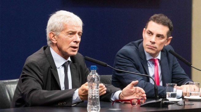 El Ministro de Justicia Mariano Cúneo Libarona junto a Sebastián Amerio.