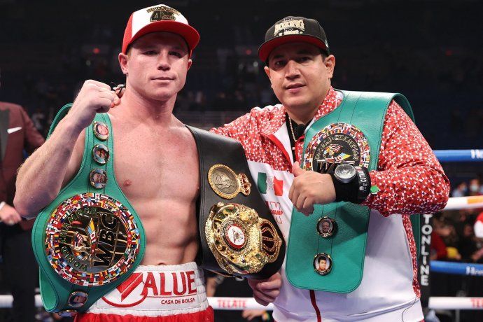 Canelo Álvarez lleva cerca de cinco semanas trabajando rumbo a la pelea con Terence Crawford y el líder del Canelo Team, Eddie Reynoso, aseguró que Saúl llegará con una gran preparación.