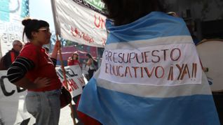 El conflicto universitario mantiene como eje central la situación salarial y la ejecución de la Ley de Financiamiento Universitario. El conflicto universitario mantiene como eje central la situación salarial y la ejecución de la Ley de Financiamiento Universitario.