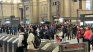 El tren Roca operaró con largas demoras y cancelaciones durante el miércoles por motivos ajenos a la empresa.
