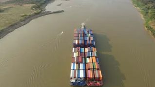 La Vía Navegable Troncal, que se extiende desde el kilómetro 1238 del río Paraná -en el punto conocido como Confluencia- hasta la zona de aguas profundas del Río de la Plata, es considerada estratégica. La Vía Navegable Troncal, que se extiende desde el kilómetro 1238 del río Paraná -en el punto conocido como Confluencia- hasta la zona de aguas profundas del Río de la Plata, es considerada estratégica.