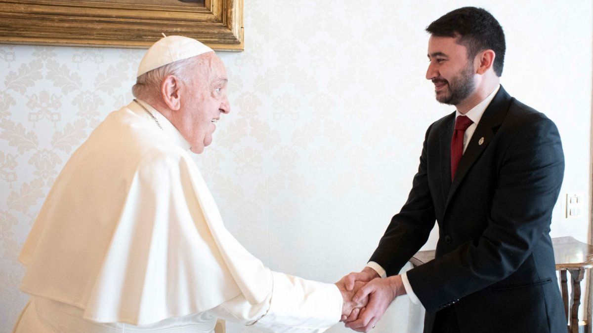 After the confrontation with the Government over pepper spray, Pope Francis received the Secretary of Worship