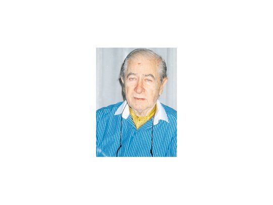 Muchas veces despreciadas por intelectuales, las películas de Emilio Vieyra fueron disfrutadas por millones de espectadores. Fue el director que transformó a Sandro en el ídolo de América. Incansable, hasta hace poco seguía siendo directivo de Argentores.