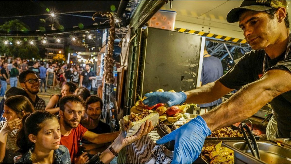 Cook with fire, meats and grills from ,000: when and where to enjoy Food Fest