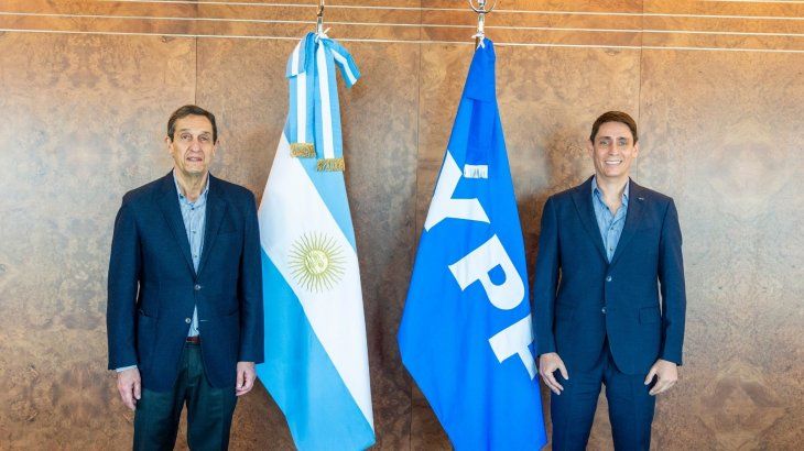 El acuerdo fue firmado por el presidente de la Casa de la Monera, Rodolfo Gabrielli, y el CEO de la YPF, Sergio Affronti.