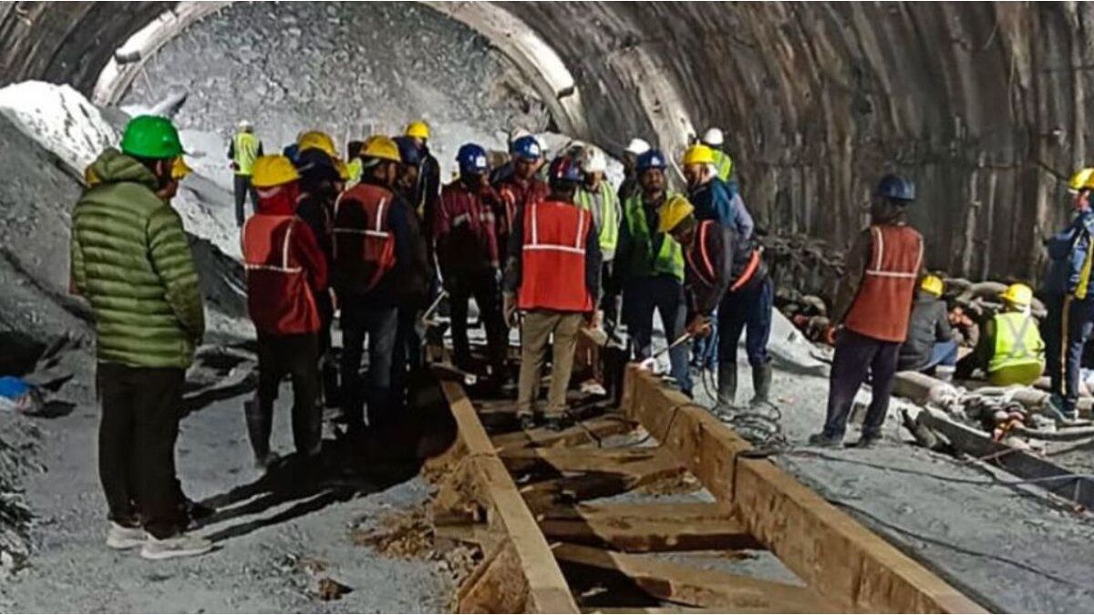 new attempt to rescue the 41 workers trapped in the tunnel