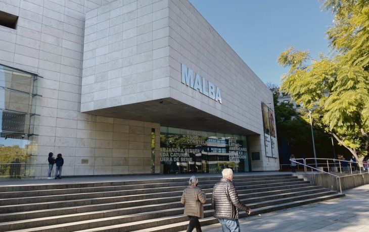 Malba. La Fundación se denomina ahora con el nombre del Museo.&nbsp;