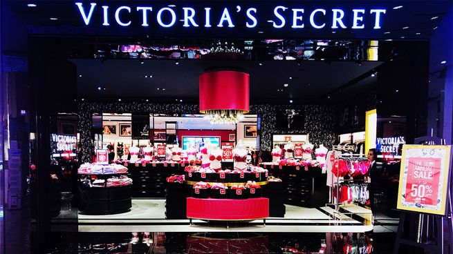 Las acciones de Victorias Secret cayeron fuerte este miércoles.