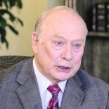 Pese a sus origenes humildes, logró ganar millones con sus ideas innvoadoras. Pese a sus origenes humildes, logró ganar millones con sus ideas innvoadoras.