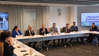 Oddone destacó que Uruguay está adaptando su propuesta para atraer infraestructura digital y proyectos de vanguardia en IA. Oddone destacó que Uruguay está adaptando su propuesta para atraer infraestructura digital y proyectos de vanguardia en IA.