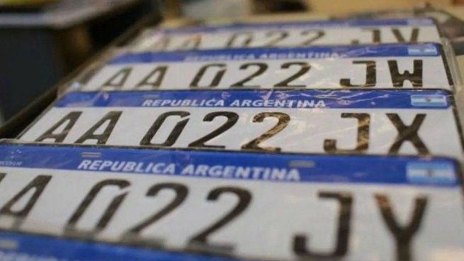 Ante el inconveniente de las patentes metálicas, el Gobierno creó una nueva documentación digital para los autos.