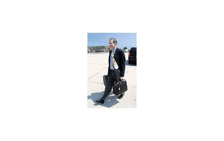 CharlieBlack, unode losprincipalesasesoresde campañade JohnMcCain,ahora caídoen desgraciapor supropiatorpeza.Dijo que unatentadocomo el del11 desetiembrede 2001sería buenopara laschances delrepublicano.