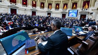 Martín Menem presidió la sesión en Diputados, que tuvo dos meses de receso.