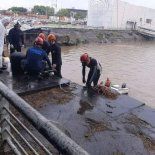 El momento en el que Prefectura encontró el cuerpo flotando en Puerto Madero El momento en el que Prefectura encontró el cuerpo flotando en Puerto Madero