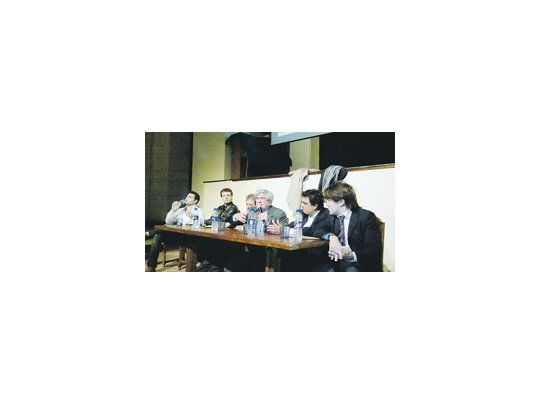 Alberto Iribarne presentó el PRP el miércoles pasado en la Manzana de las Luces junto a Hugo Quintana, titular del Sindicato de Organismos de Control, y el referente juvenil Eugenio Begue.