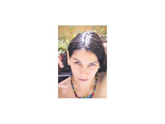 Casandra Da Cunha presenta “Rio Hermético” en el Fernández Fierro: “No musicalizamos una historia sino que fue a la inversa. La música guió la historia que constituye nuestro espectáculo”.