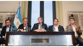 Para el Ejecutivo, con el bono se cierran las paritarias de 2016