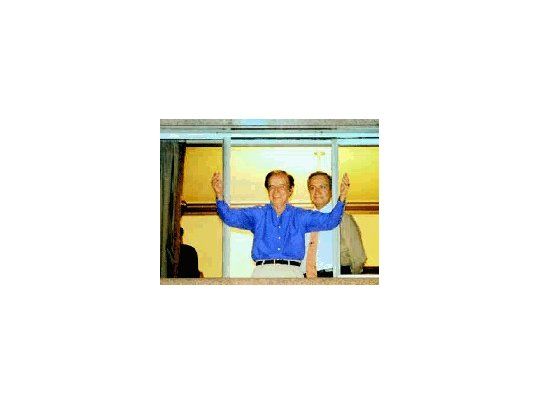 Desisten Menem-Romero de ballottage presidencial