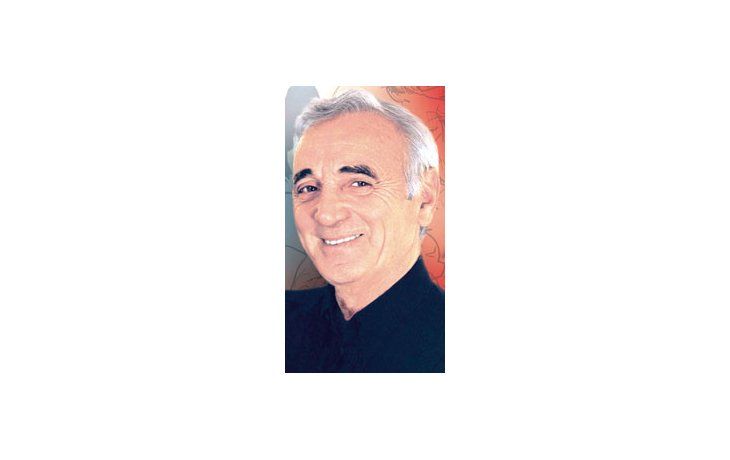 Charles Aznavour vuelve a la Argentina en el marco de la gira de despedida que comenzó en 2006 y que ya lo trajo a Buenos Aires (y al Gran Rex) el año pasado.
