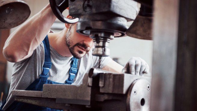 Las industrias que agregan valor invierten en investigación, capacitación y mejoras de procesos